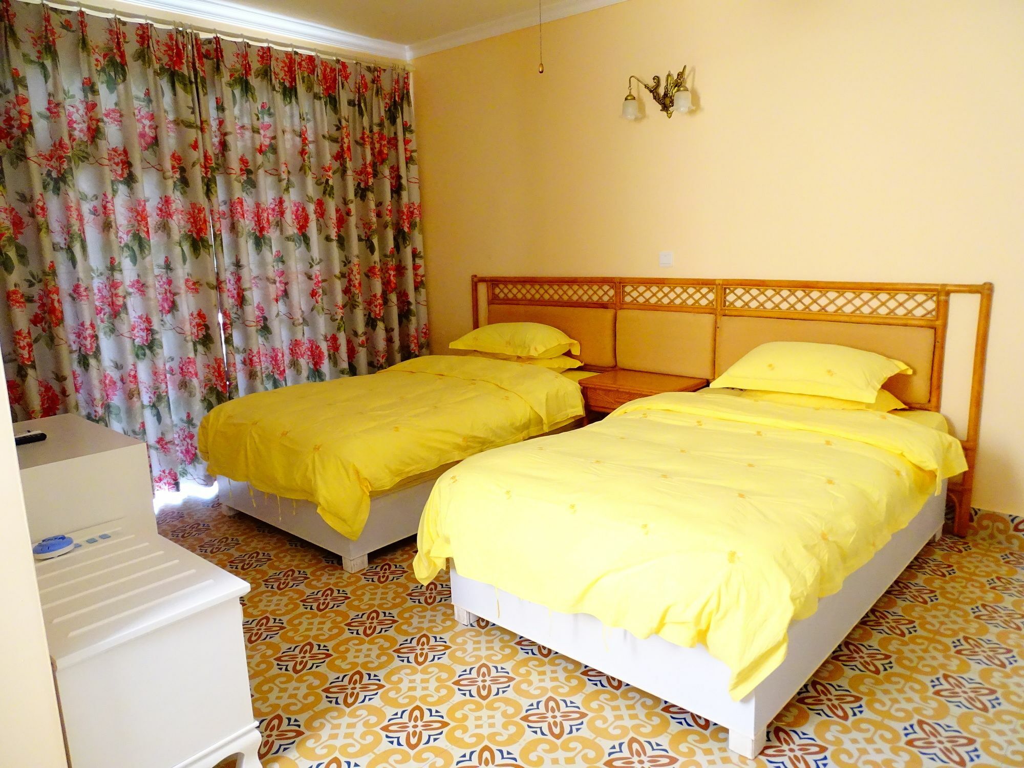 Venus Garden Hotel Санья Екстер'єр фото